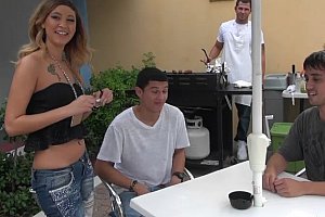 xvideos黄色电影7