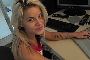 男男色色的网站